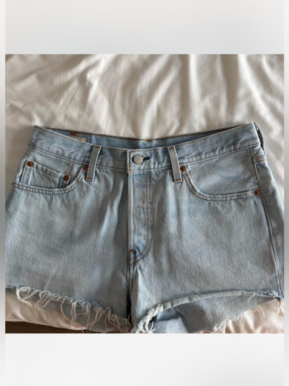 Levi jeans size 29